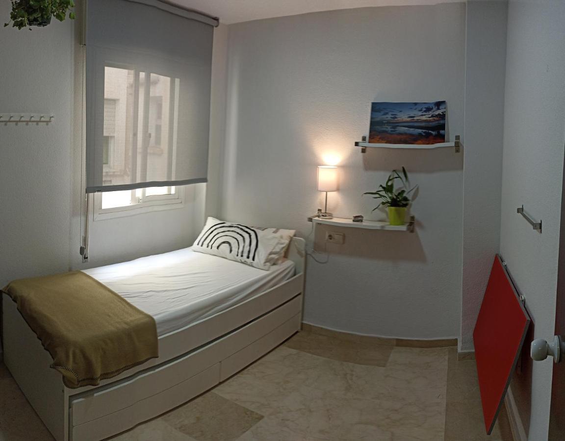 Confortable Habitacion Centrica En Piso Privado Privatunterkunft Málaga