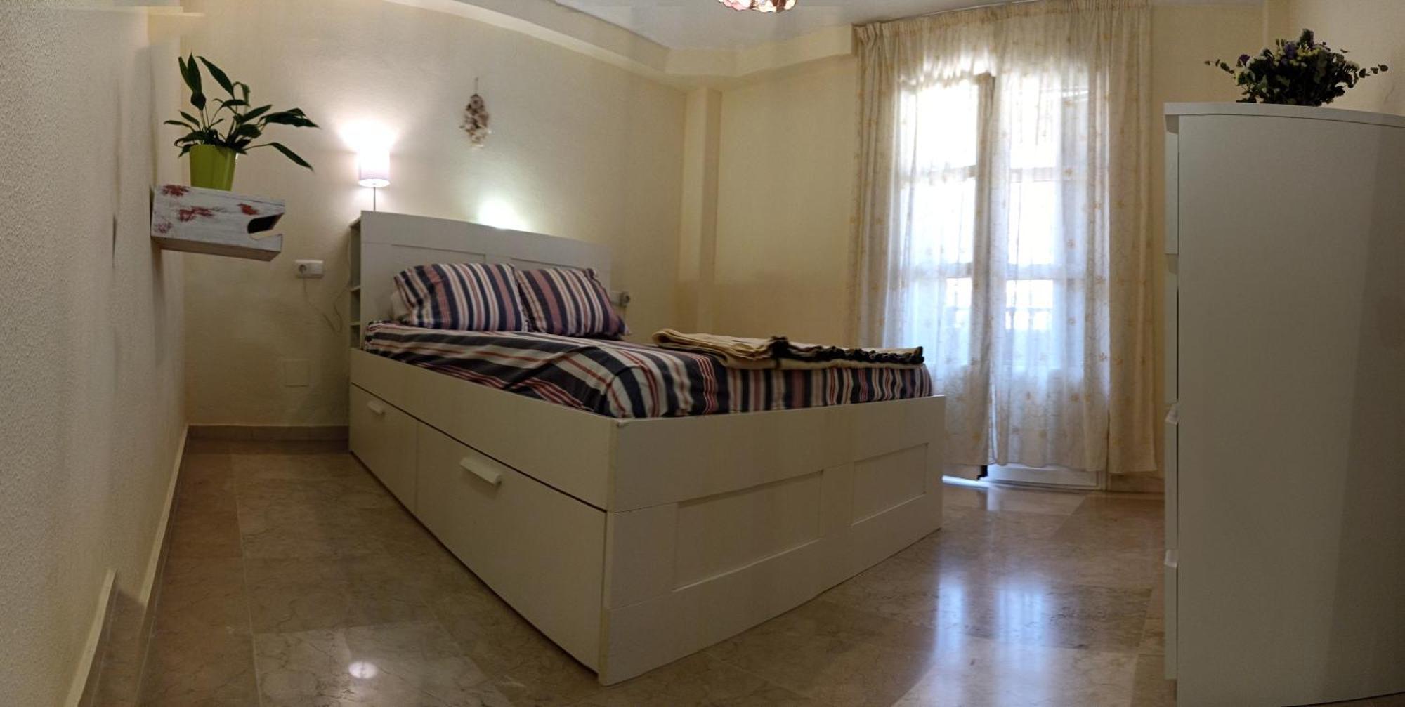 Confortable Habitacion Centrica En Piso Privado Privatunterkunft Málaga